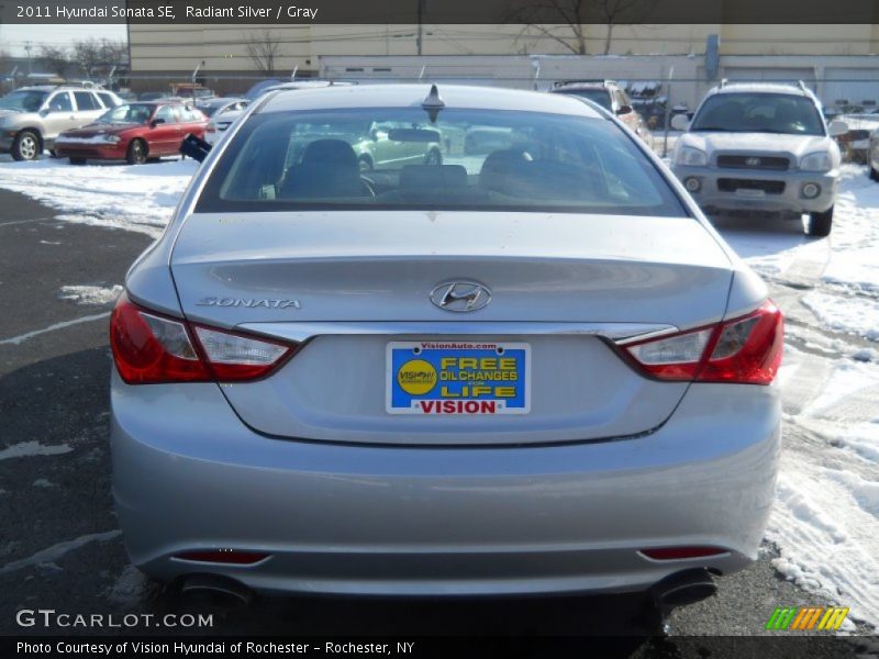 Radiant Silver / Gray 2011 Hyundai Sonata SE