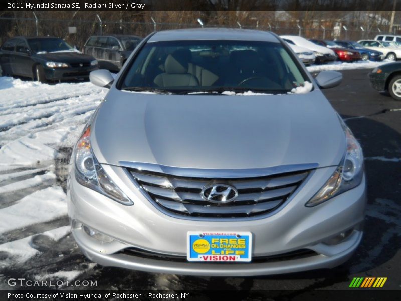 Radiant Silver / Gray 2011 Hyundai Sonata SE