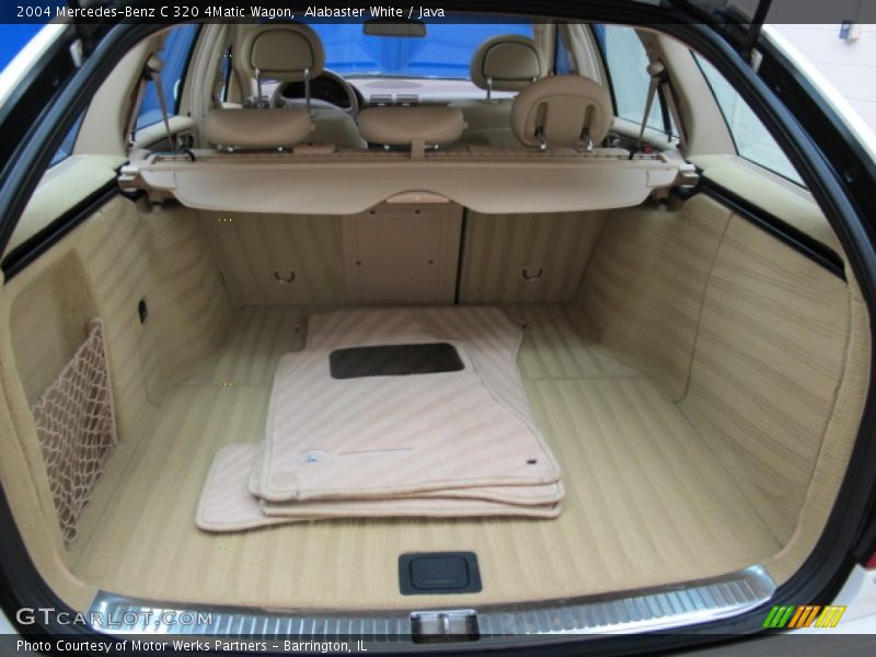  2004 C 320 4Matic Wagon Trunk