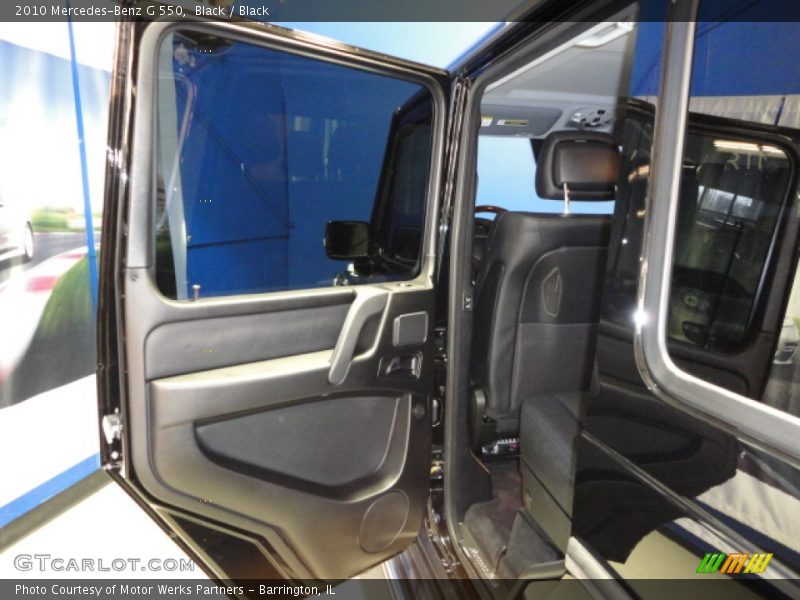 Black / Black 2010 Mercedes-Benz G 550