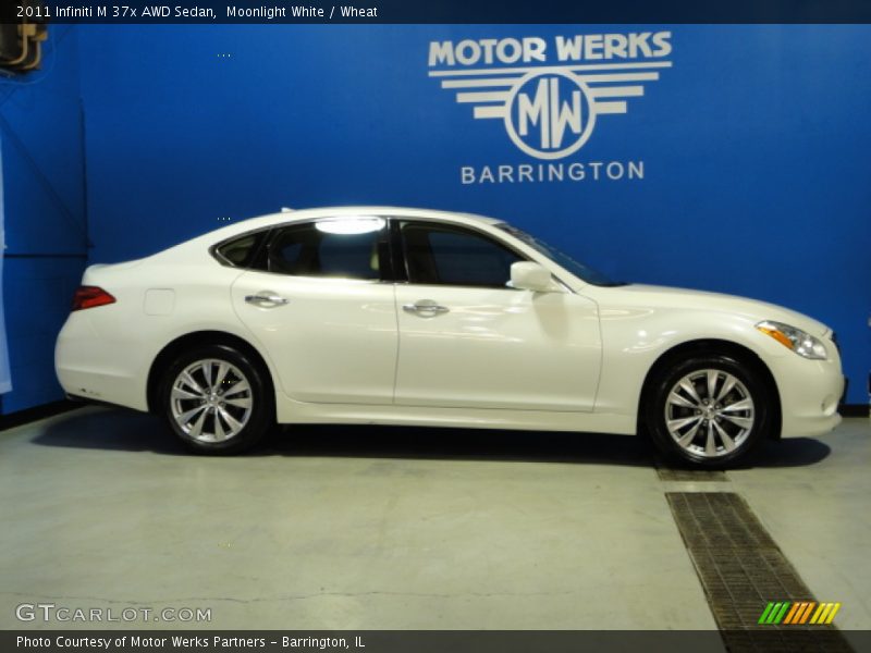 Moonlight White / Wheat 2011 Infiniti M 37x AWD Sedan