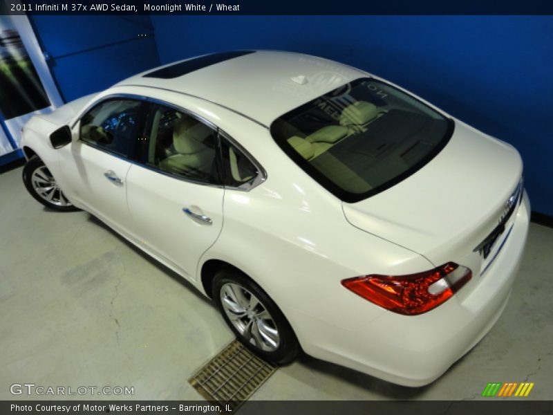  2011 M 37x AWD Sedan Moonlight White