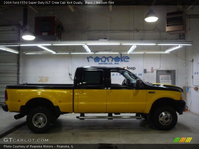 Black / Medium Flint 2004 Ford F350 Super Duty XLT Crew Cab 4x4 Dually