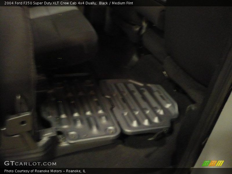 Black / Medium Flint 2004 Ford F350 Super Duty XLT Crew Cab 4x4 Dually