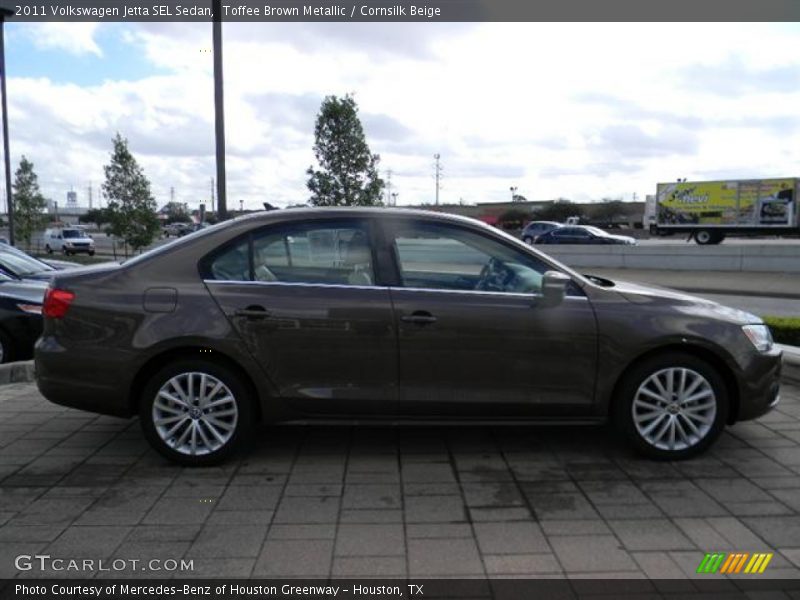 Toffee Brown Metallic / Cornsilk Beige 2011 Volkswagen Jetta SEL Sedan