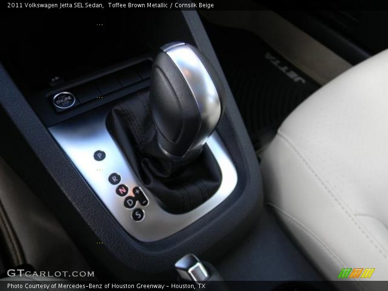 Toffee Brown Metallic / Cornsilk Beige 2011 Volkswagen Jetta SEL Sedan