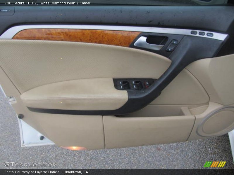 White Diamond Pearl / Camel 2005 Acura TL 3.2