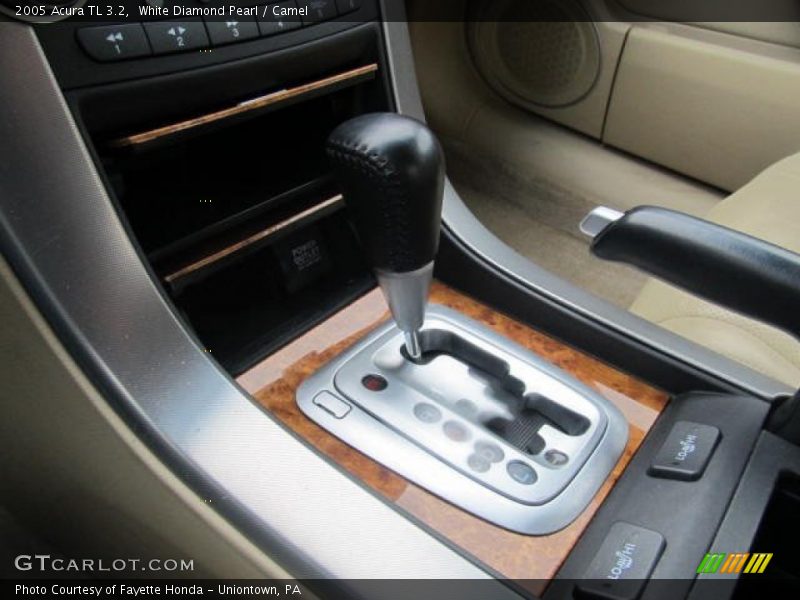 White Diamond Pearl / Camel 2005 Acura TL 3.2