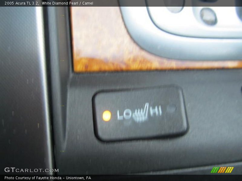 White Diamond Pearl / Camel 2005 Acura TL 3.2