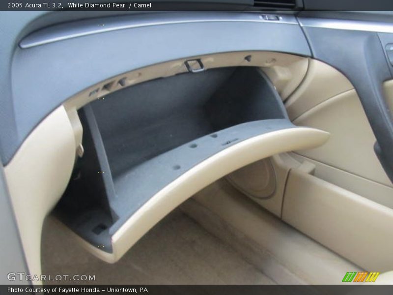 White Diamond Pearl / Camel 2005 Acura TL 3.2