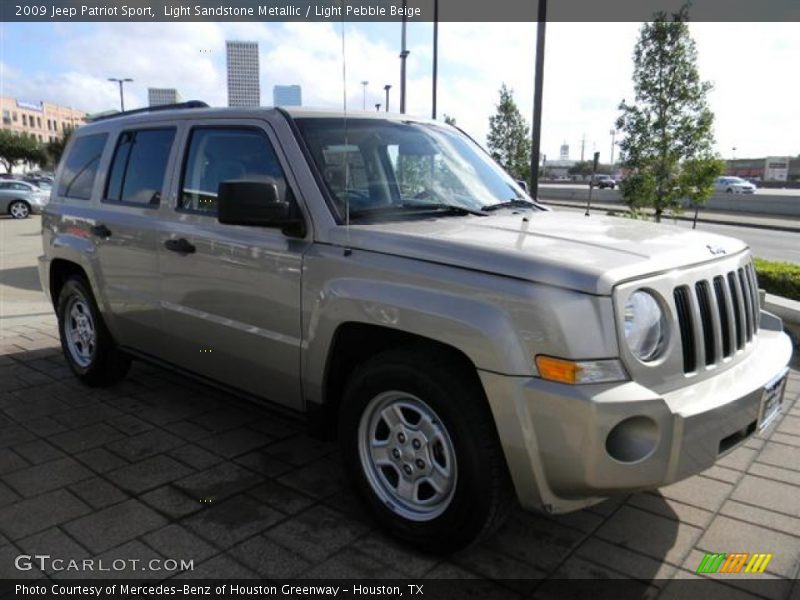 Light Sandstone Metallic / Light Pebble Beige 2009 Jeep Patriot Sport