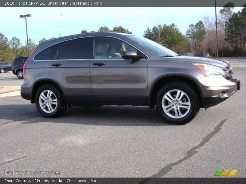 Urban Titanium Metallic / Ivory 2010 Honda CR-V EX