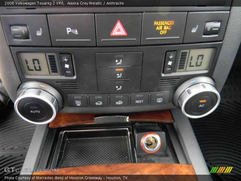 Alaska Grey Metallic / Anthracite 2008 Volkswagen Touareg 2 VR6
