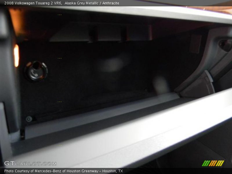 Alaska Grey Metallic / Anthracite 2008 Volkswagen Touareg 2 VR6