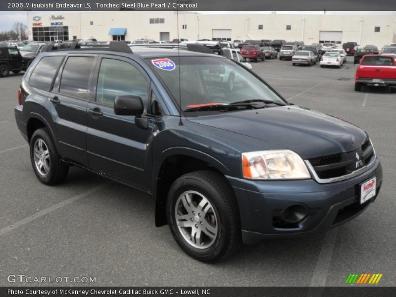 Front 3/4 View of 2006 Endeavor LS