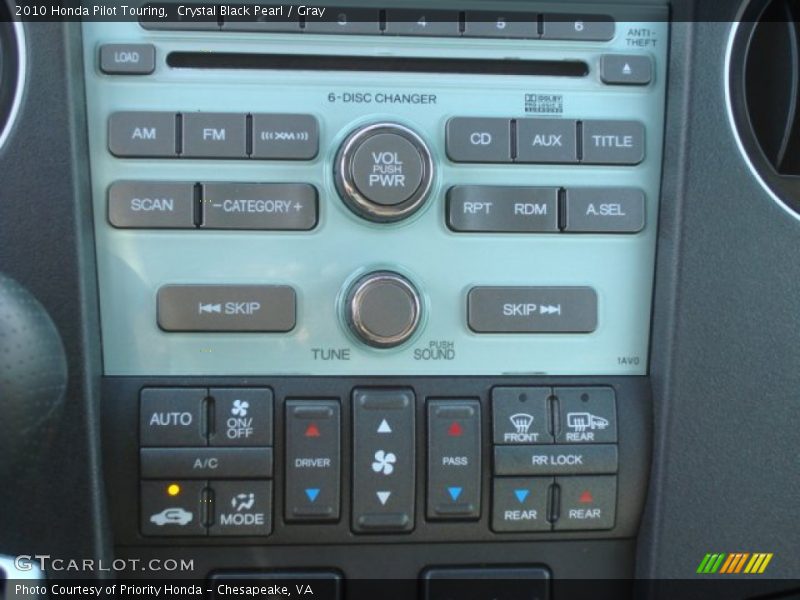 Controls of 2010 Pilot Touring
