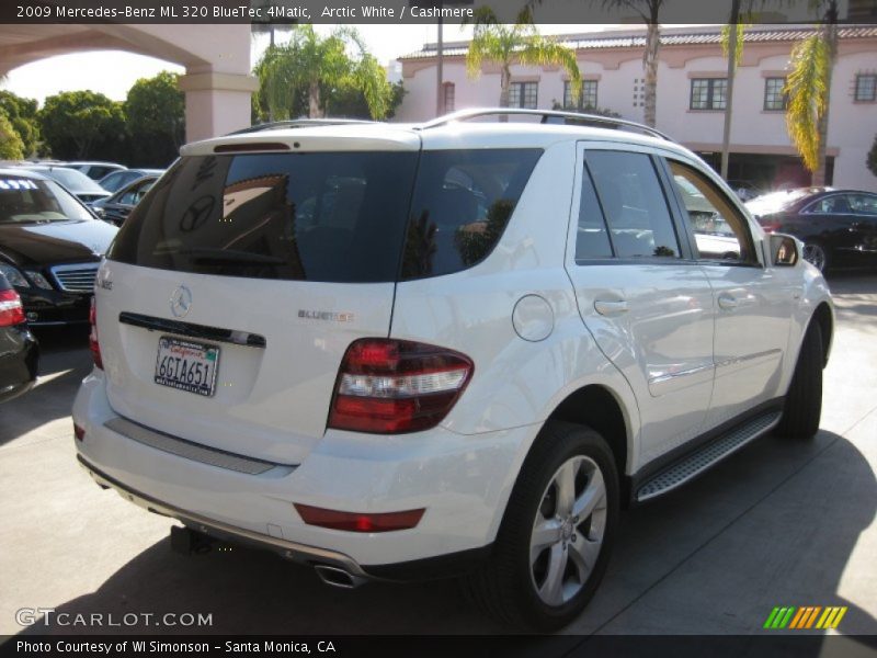 Arctic White / Cashmere 2009 Mercedes-Benz ML 320 BlueTec 4Matic