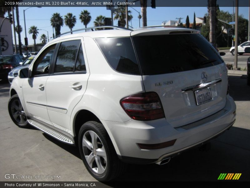 Arctic White / Cashmere 2009 Mercedes-Benz ML 320 BlueTec 4Matic