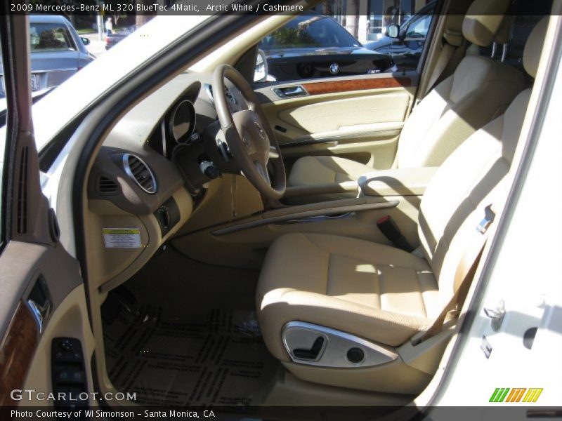 Arctic White / Cashmere 2009 Mercedes-Benz ML 320 BlueTec 4Matic