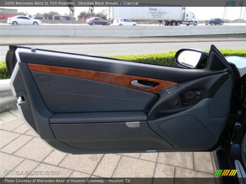 Door Panel of 2006 SL 500 Roadster