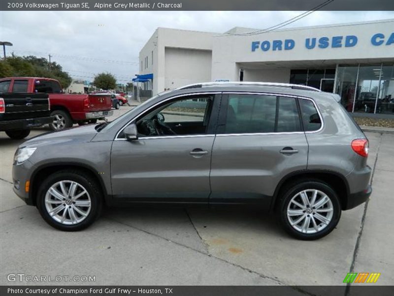 Alpine Grey Metallic / Charcoal 2009 Volkswagen Tiguan SE