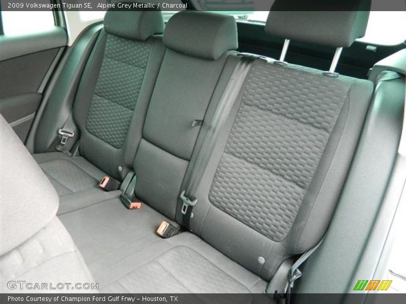 Alpine Grey Metallic / Charcoal 2009 Volkswagen Tiguan SE