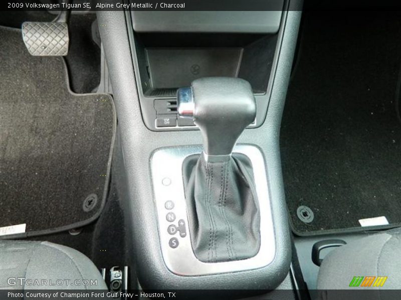 Alpine Grey Metallic / Charcoal 2009 Volkswagen Tiguan SE