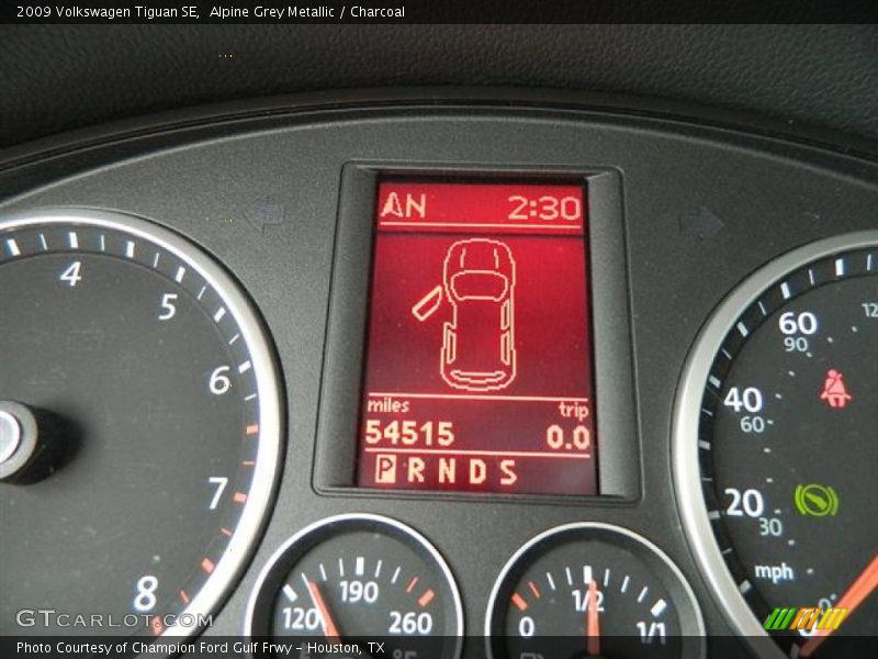 Alpine Grey Metallic / Charcoal 2009 Volkswagen Tiguan SE