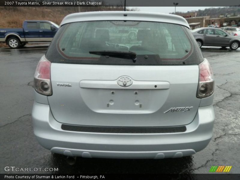Silver Streak Mica / Dark Charcoal 2007 Toyota Matrix