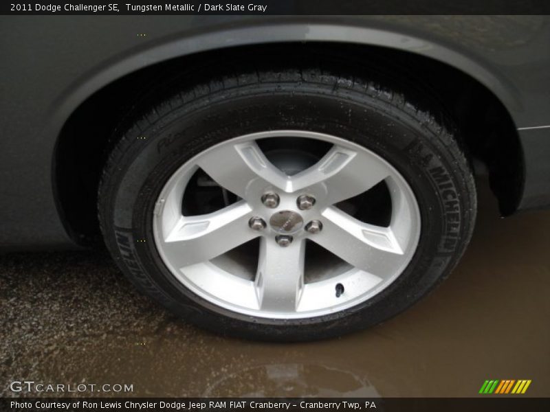 Tungsten Metallic / Dark Slate Gray 2011 Dodge Challenger SE