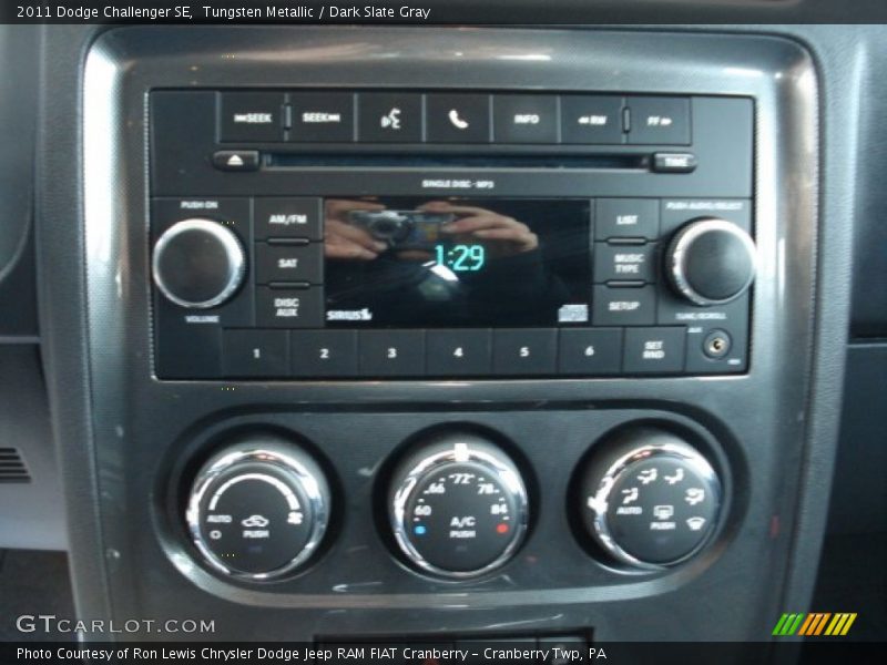 Tungsten Metallic / Dark Slate Gray 2011 Dodge Challenger SE
