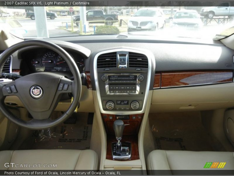 Light Platinum / Cashmere 2007 Cadillac SRX V6