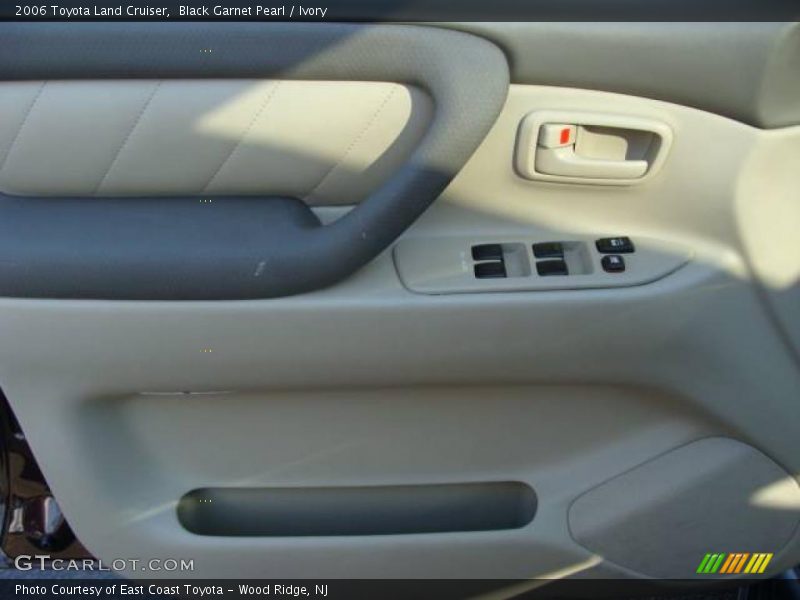 Black Garnet Pearl / Ivory 2006 Toyota Land Cruiser