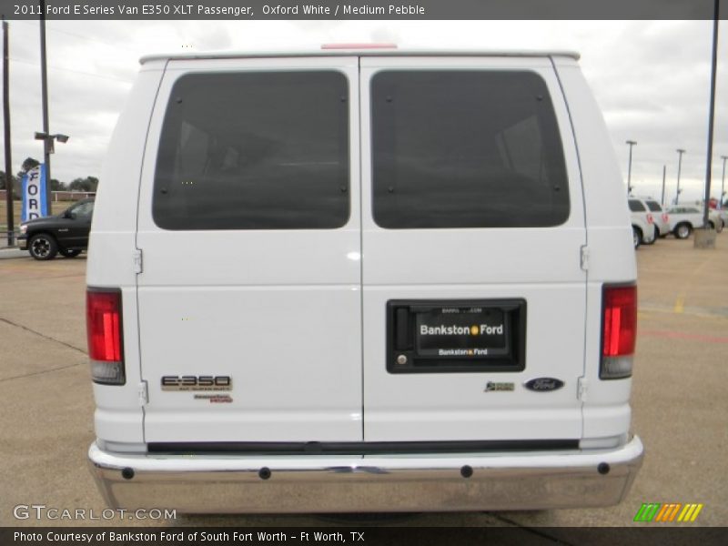 Oxford White / Medium Pebble 2011 Ford E Series Van E350 XLT Passenger