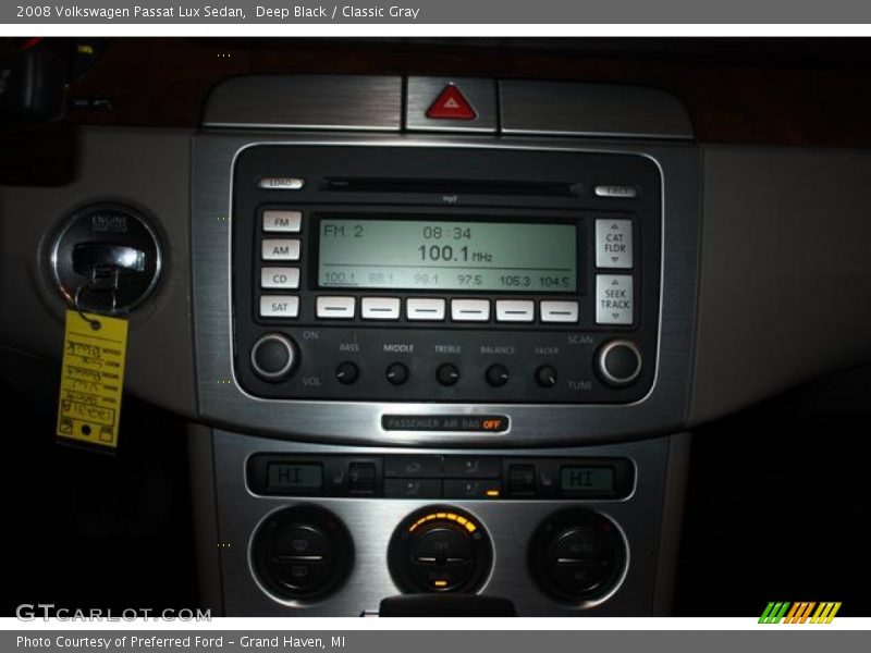Deep Black / Classic Gray 2008 Volkswagen Passat Lux Sedan