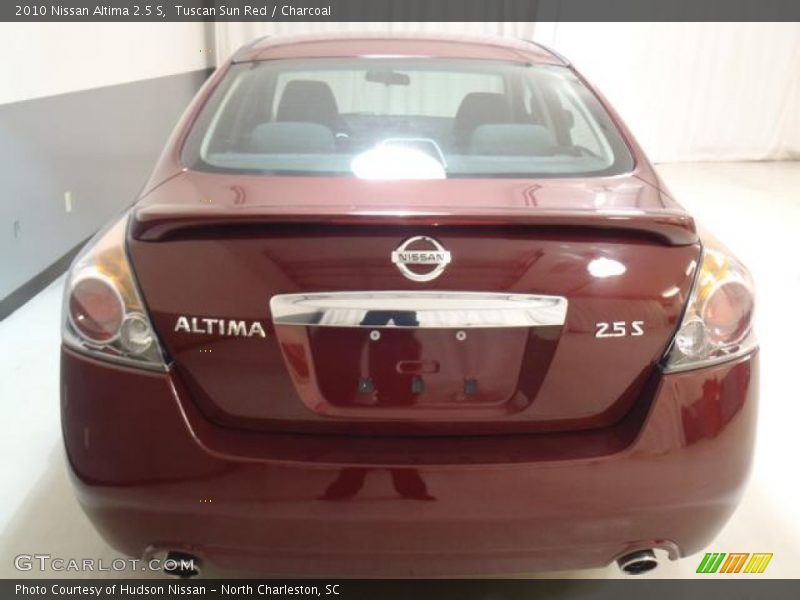 Tuscan Sun Red / Charcoal 2010 Nissan Altima 2.5 S