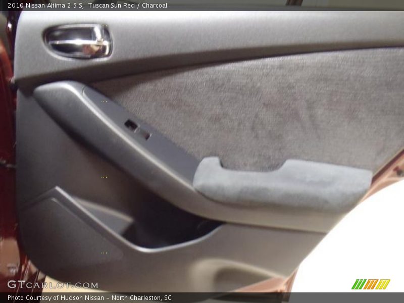 Tuscan Sun Red / Charcoal 2010 Nissan Altima 2.5 S