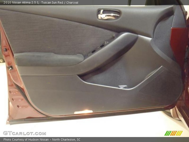 Tuscan Sun Red / Charcoal 2010 Nissan Altima 2.5 S