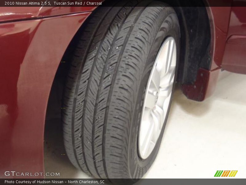 Tuscan Sun Red / Charcoal 2010 Nissan Altima 2.5 S