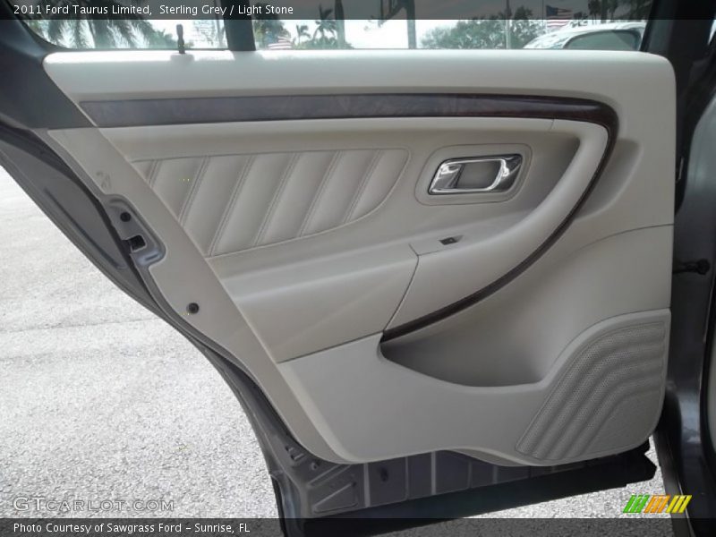 Sterling Grey / Light Stone 2011 Ford Taurus Limited