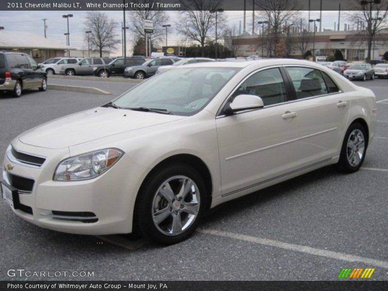 Front 3/4 View of 2011 Malibu LT