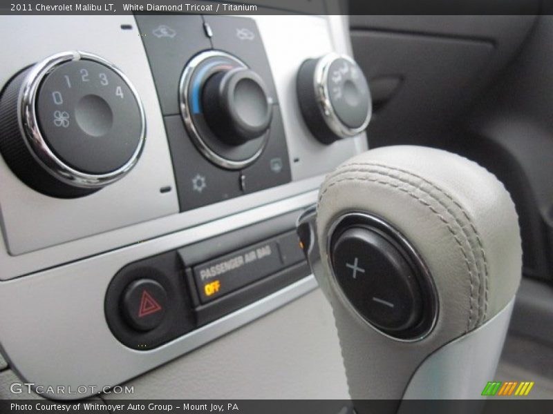 White Diamond Tricoat / Titanium 2011 Chevrolet Malibu LT