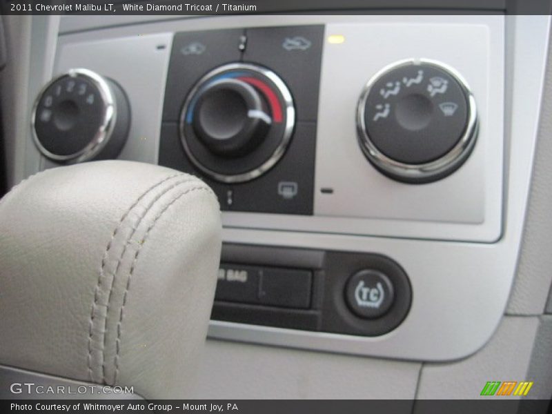 White Diamond Tricoat / Titanium 2011 Chevrolet Malibu LT