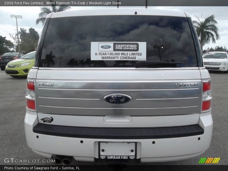 White Platinum Tri-Coat / Medium Light Stone 2009 Ford Flex Limited