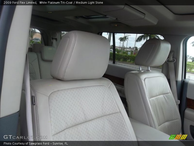 White Platinum Tri-Coat / Medium Light Stone 2009 Ford Flex Limited