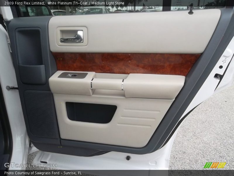 White Platinum Tri-Coat / Medium Light Stone 2009 Ford Flex Limited