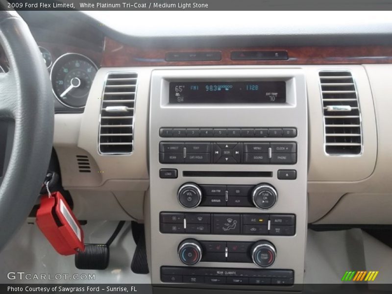 White Platinum Tri-Coat / Medium Light Stone 2009 Ford Flex Limited