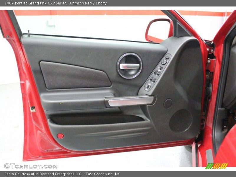 Door Panel of 2007 Grand Prix GXP Sedan