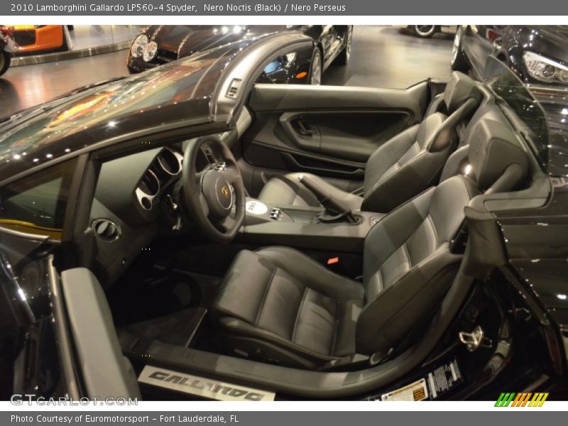  2010 Gallardo LP560-4 Spyder Nero Perseus Interior