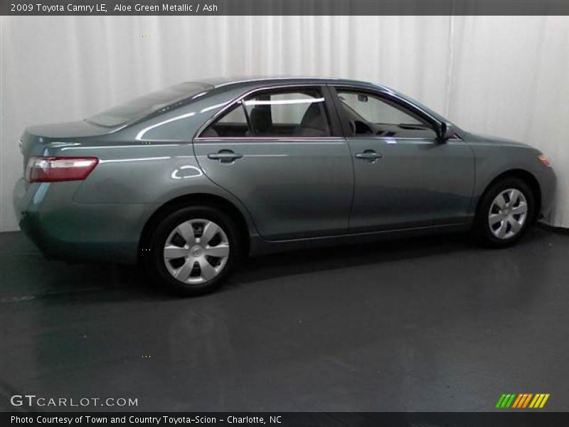 Aloe Green Metallic / Ash 2009 Toyota Camry LE